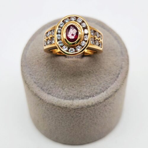 IMPORTANTE ANELLO CON RUBINO E BRILLANTI </br> REOX 177618