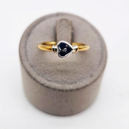 ANELLO CON CUORE IN ZAFFIRI </br> SMOX 5651